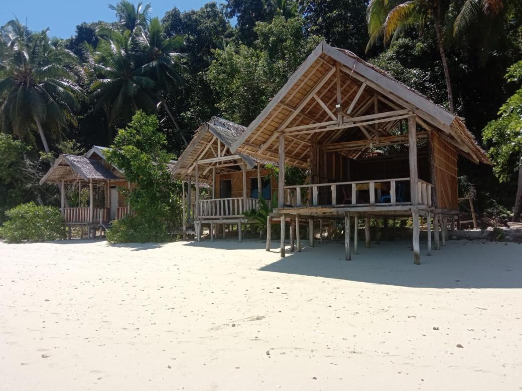 Amfriwen Homestay Yennanas Besir المظهر الخارجي الصورة