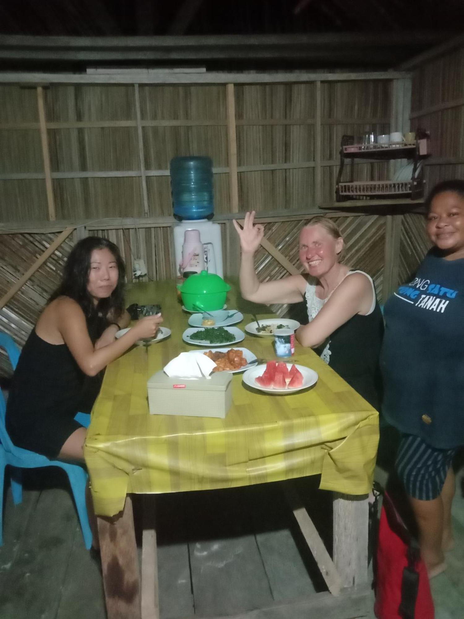 Amfriwen Homestay Yennanas Besir المظهر الخارجي الصورة